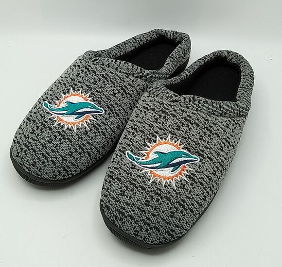 Forever Collectibles Other - Miami Dolphins NFL Logo Knit Slippers Men's XL Size 13-14